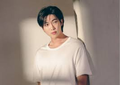 RM, líder de BTS, estrena su primer álbum en solitario, 'Indigo'