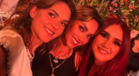 Anahí celebra 42 años de vida y 40 de carrera
