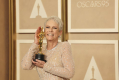Jamie Lee Curtis: la reina del cambio regresa con autenticidad, talento y una lección para Hollywood