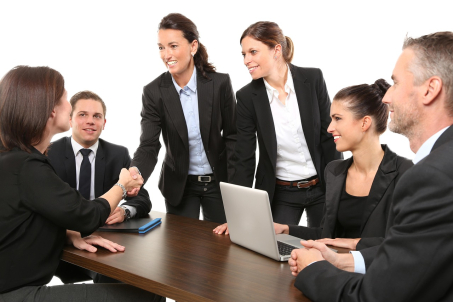 Las empresas que invierten en felicidad laboral cuentan con un mayor crecimiento económico