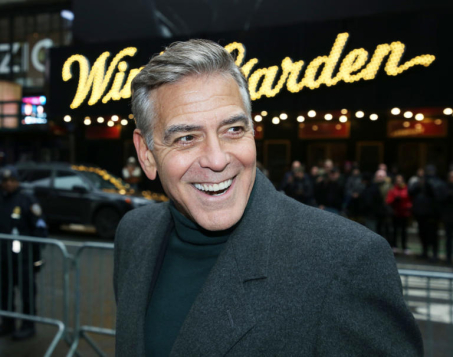 George Clooney se despide de su icónica cabellera plateada